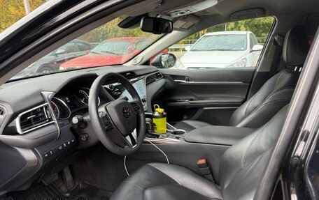 Toyota Camry, 2019 год, 2 499 000 рублей, 10 фотография
