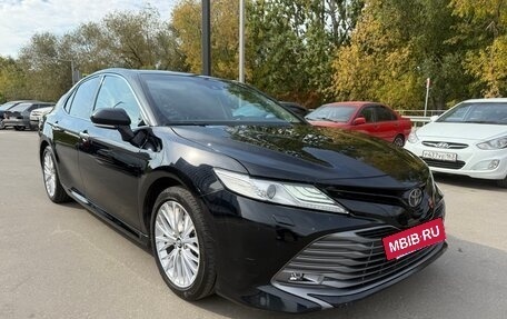Toyota Camry, 2019 год, 2 499 000 рублей, 4 фотография
