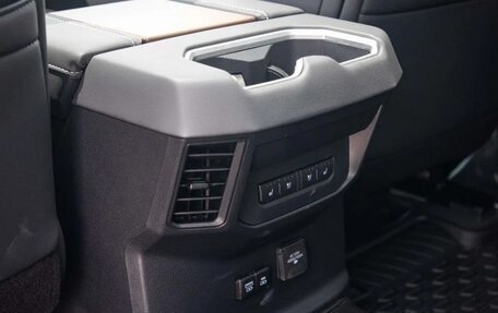 Toyota Tundra, 2025 год, 12 190 000 рублей, 15 фотография