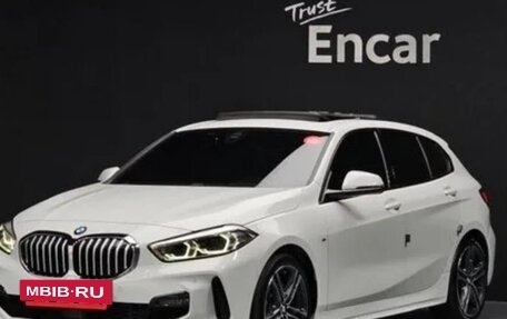 BMW 1 серия, 2022 год, 2 200 000 рублей, 2 фотография