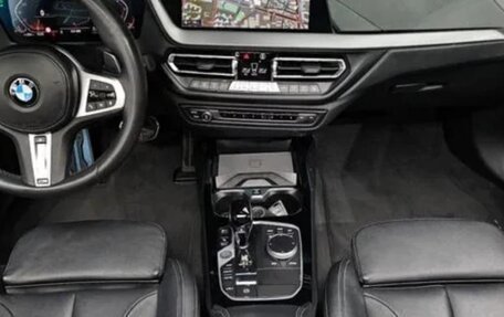 BMW 1 серия, 2022 год, 2 200 000 рублей, 7 фотография