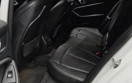 BMW 1 серия, 2022 год, 2 200 000 рублей, 18 фотография