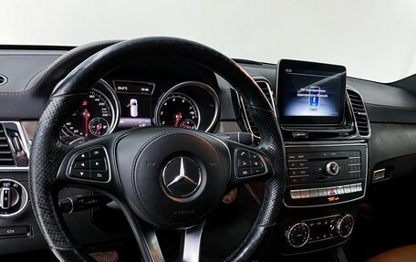 Mercedes-Benz GLS, 2018 год, 4 400 000 рублей, 17 фотография