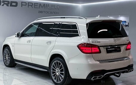 Mercedes-Benz GLS, 2018 год, 4 400 000 рублей, 33 фотография