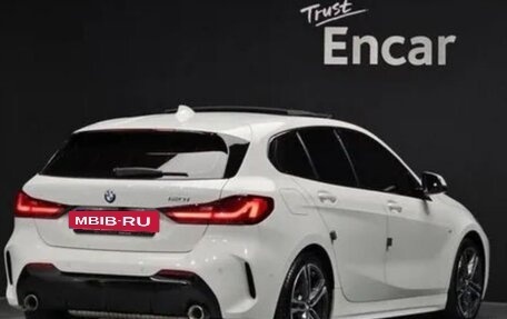 BMW 1 серия, 2022 год, 2 210 000 рублей, 2 фотография