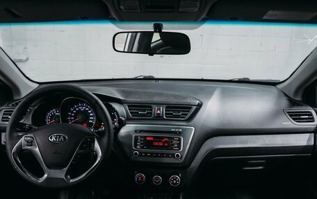 KIA Rio III рестайлинг, 2017 год, 692 550 рублей, 10 фотография