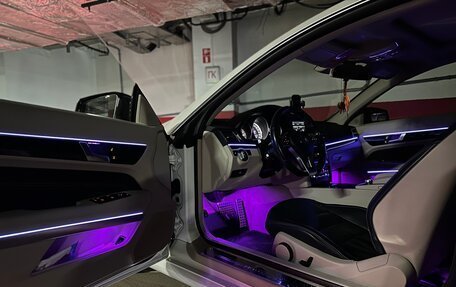 Mercedes-Benz E-Класс, 2015 год, 2 420 000 рублей, 23 фотография