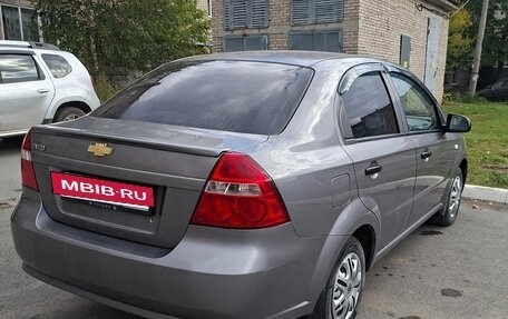 Chevrolet Aveo III, 2011 год, 500 000 рублей, 4 фотография