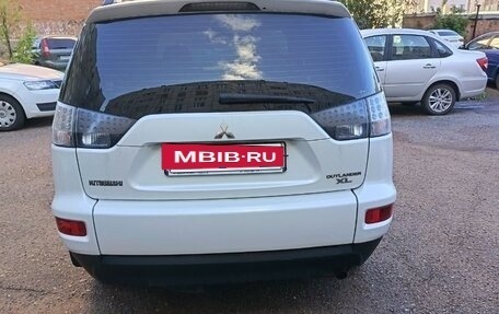 Mitsubishi Outlander III рестайлинг 3, 2012 год, 1 600 000 рублей, 2 фотография