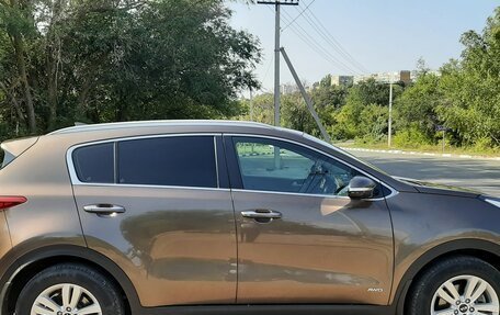 KIA Sportage IV рестайлинг, 2018 год, 2 300 000 рублей, 2 фотография