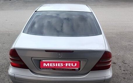 Mercedes-Benz C-Класс, 2001 год, 290 000 рублей, 3 фотография