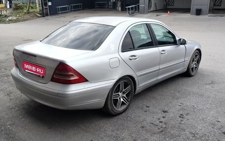 Mercedes-Benz C-Класс, 2001 год, 290 000 рублей, 2 фотография