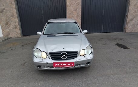 Mercedes-Benz C-Класс, 2001 год, 290 000 рублей, 11 фотография