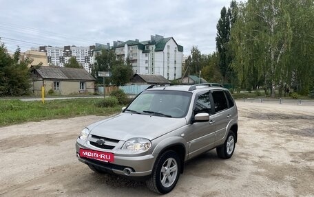 Chevrolet Niva I рестайлинг, 2013 год, 550 000 рублей, 8 фотография