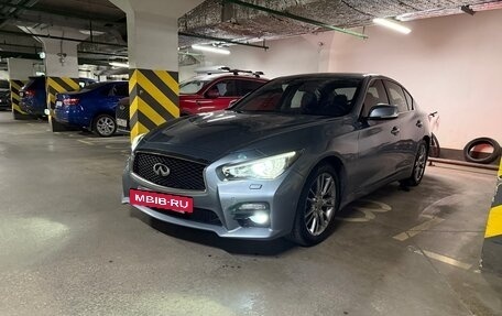 Infiniti Q50 I рестайлинг, 2015 год, 1 900 000 рублей, 10 фотография