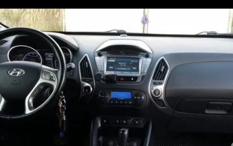 Hyundai ix35 I рестайлинг, 2013 год, 1 350 000 рублей, 9 фотография