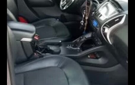 Hyundai ix35 I рестайлинг, 2013 год, 1 350 000 рублей, 10 фотография