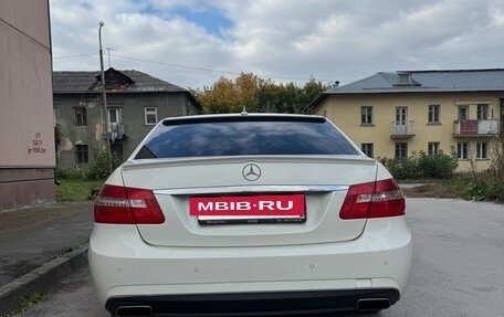 Mercedes-Benz E-Класс, 2009 год, 1 500 000 рублей, 2 фотография