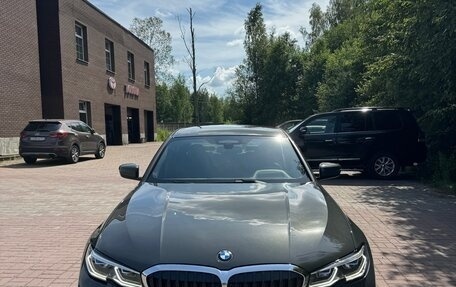 BMW 3 серия, 2019 год, 4 000 000 рублей, 3 фотография