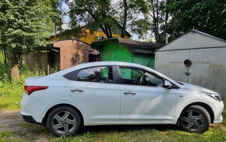 Hyundai Solaris II рестайлинг, 2020 год, 1 870 000 рублей, 6 фотография