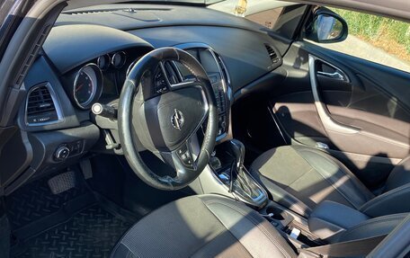 Opel Astra J, 2010 год, 900 000 рублей, 3 фотография