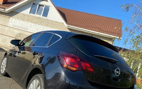 Opel Astra J, 2010 год, 900 000 рублей, 7 фотография
