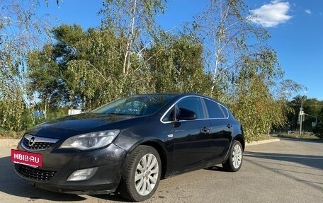 Opel Astra J, 2010 год, 900 000 рублей, 9 фотография