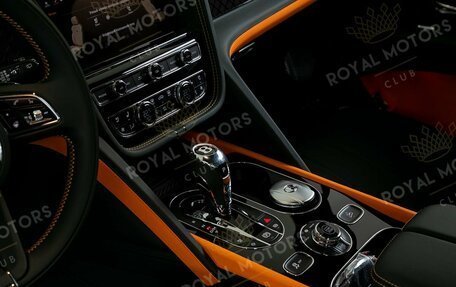 Bentley Bentayga I, 2025 год, 42 800 000 рублей, 14 фотография