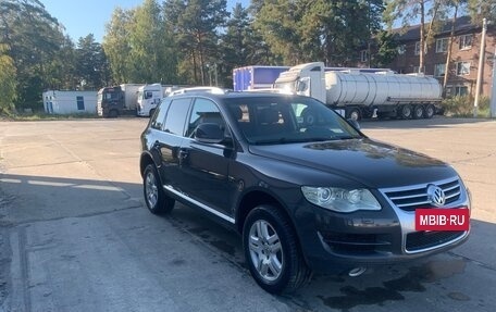 Volkswagen Touareg III, 2008 год, 1 100 000 рублей, 2 фотография