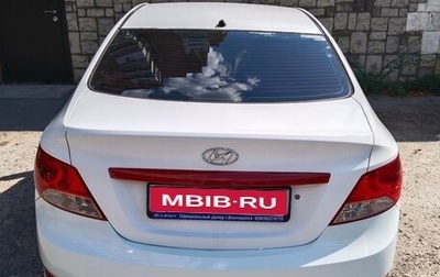 Hyundai Solaris II рестайлинг, 2013 год, 460 000 рублей, 1 фотография