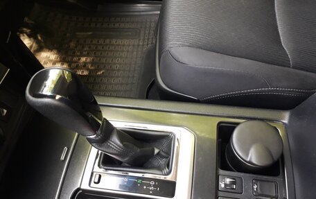 Toyota Land Cruiser Prado 150 рестайлинг 2, 2014 год, 3 050 000 рублей, 11 фотография