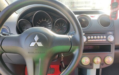 Mitsubishi Colt VI рестайлинг, 2006 год, 330 000 рублей, 14 фотография