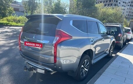 Mitsubishi Pajero Sport III рестайлинг, 2017 год, 2 850 000 рублей, 3 фотография