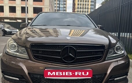 Mercedes-Benz C-Класс, 2012 год, 1 800 000 рублей, 2 фотография