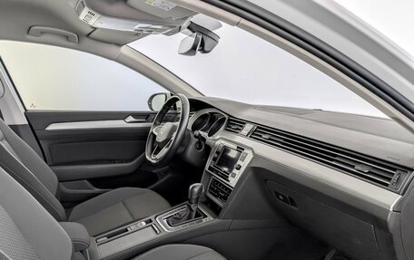 Volkswagen Passat B8 рестайлинг, 2021 год, 2 290 000 рублей, 11 фотография