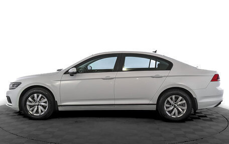 Volkswagen Passat B8 рестайлинг, 2021 год, 2 290 000 рублей, 8 фотография