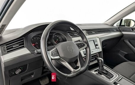 Volkswagen Passat B8 рестайлинг, 2021 год, 2 290 000 рублей, 16 фотография