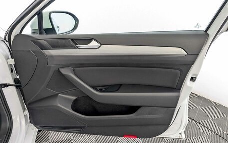 Volkswagen Passat B8 рестайлинг, 2021 год, 2 290 000 рублей, 24 фотография