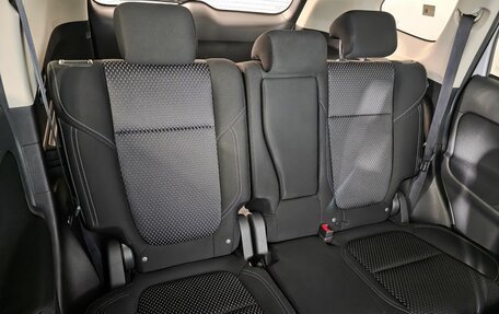 Mitsubishi Outlander III рестайлинг 3, 2020 год, 1 995 000 рублей, 15 фотография