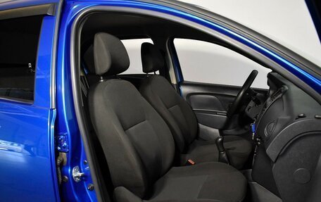 Renault Logan II, 2019 год, 800 000 рублей, 8 фотография