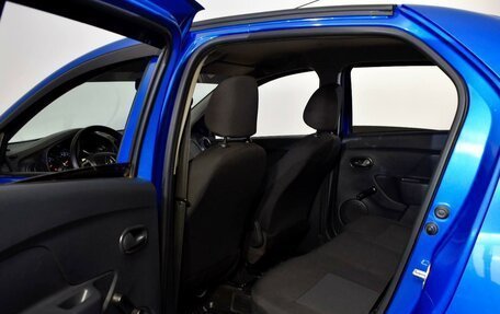 Renault Logan II, 2019 год, 800 000 рублей, 11 фотография