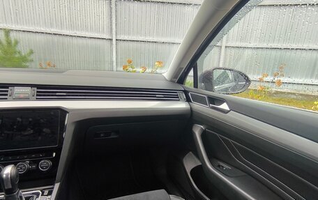 Volkswagen Passat B8 рестайлинг, 2020 год, 2 300 000 рублей, 10 фотография
