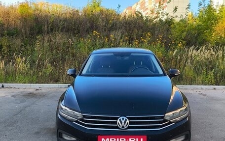 Volkswagen Passat B8 рестайлинг, 2020 год, 2 300 000 рублей, 2 фотография