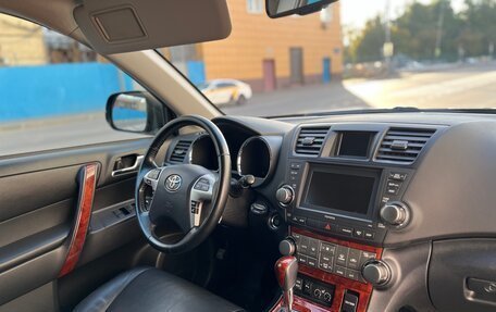 Toyota Highlander III, 2011 год, 1 685 000 рублей, 8 фотография