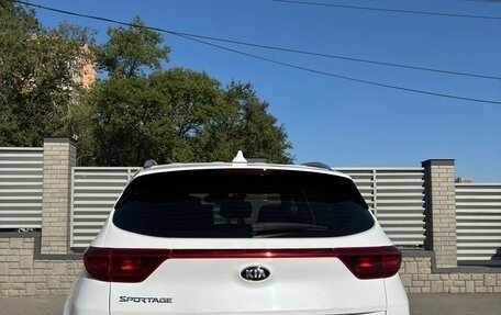 KIA Sportage IV рестайлинг, 2018 год, 2 200 000 рублей, 5 фотография