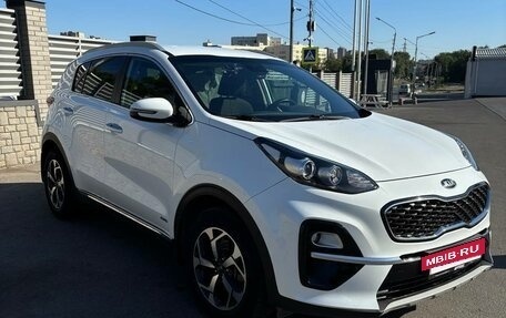 KIA Sportage IV рестайлинг, 2018 год, 2 200 000 рублей, 2 фотография