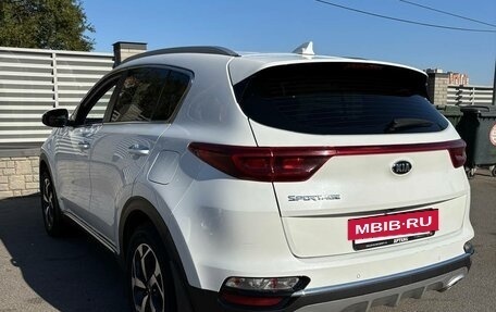 KIA Sportage IV рестайлинг, 2018 год, 2 200 000 рублей, 3 фотография