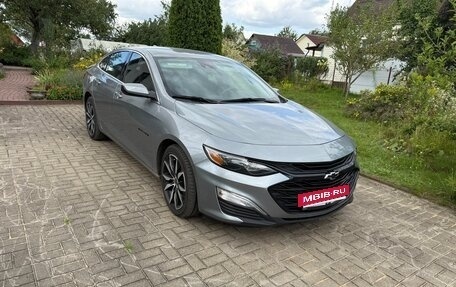 Chevrolet Malibu IX, 2023 год, 2 100 000 рублей, 5 фотография