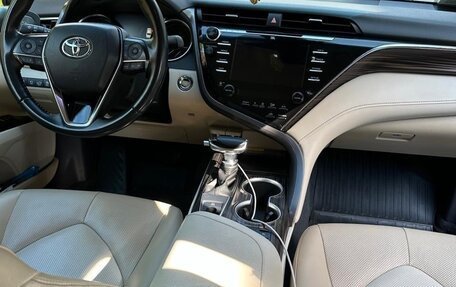 Toyota Camry, 2020 год, 3 700 000 рублей, 15 фотография