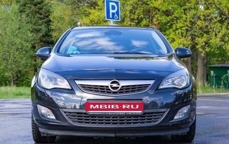Opel Astra J, 2010 год, 600 000 рублей, 8 фотография